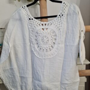 Damen Bluse mit Spitze & Häkelrückenteil – Italienische Mode